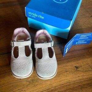 STRIDE RITE | srt Nell rose gold shoe | size 8M